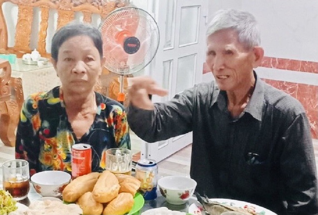 Cuộc tìm kiếm sau 50 năm thất lạc: Chuyện từ một người giấu mặt - 2 Cuộc tìm kiếm sau 50 năm thất lạc: Chuyện từ một người giấu mặt - 2