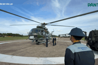 Trực thăng bay huấn luyện ghép đội hình phục vụ A80