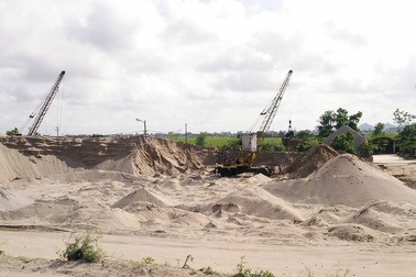 Ninh Bình: Bãi cát “lậu” tung hoành khắp nơi