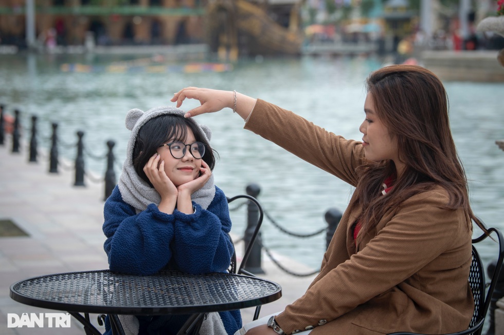 Giới trẻ Hà Nội khám phá vũ trụ giải trí độc nhất miền Bắc - 9 Giới trẻ Hà Nội khám phá vũ trụ giải trí độc nhất miền Bắc - 9