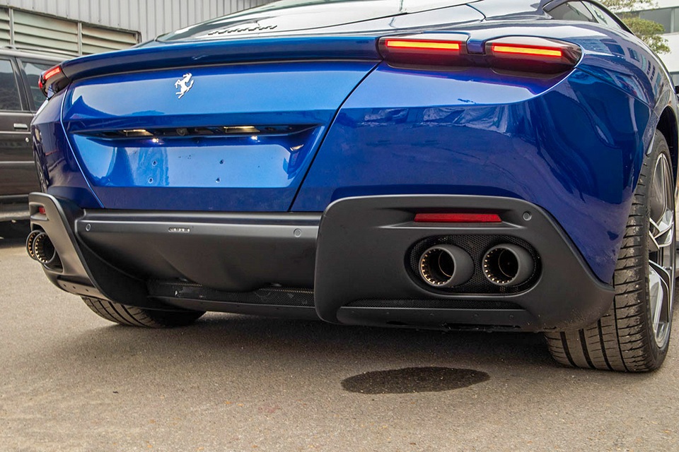 Soi chi tiết Ferrari Roma: Siêu xe 20 tỷ độc nhất châu Á vừa về Việt Nam - 6 Soi chi tiết Ferrari Roma: Siêu xe 20 tỷ độc nhất châu Á vừa về Việt Nam - 6