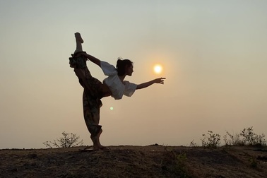 Video trình diễn yoga tuyệt đẹp giữa núi rừng Gia Lai