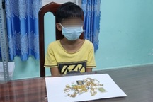 Thiếu niên 12 tuổi đột nhập nhà dân lấy hơn 200 triệu đồng để đánh bạc