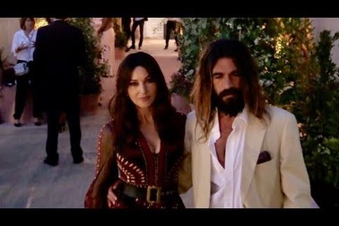 Monica Bellucci dự tiệc bên bạn trai