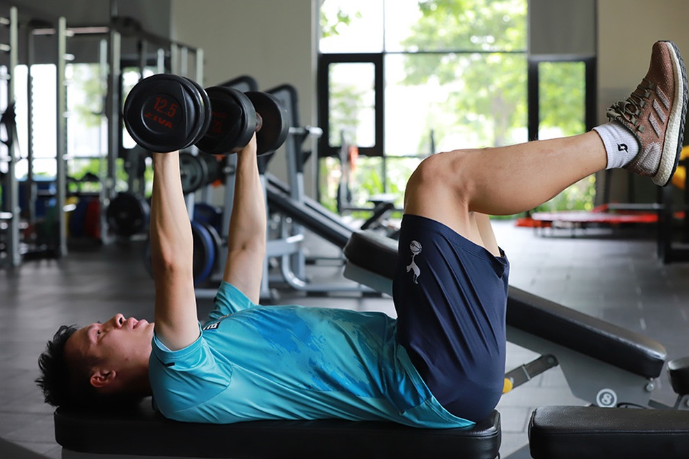 Đỗ Hùng Dũng tiết lộ ngày tái xuất ở đội tuyển Việt Nam - 1 Đỗ Hùng Dũng tiết lộ ngày tái xuất ở đội tuyển Việt Nam - 1