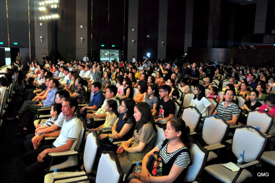 Rực rỡ chương trình Chào hè Hạ Long 2020, kích cầu du lịch - 2 Rực rỡ chương trình Chào hè Hạ Long 2020, kích cầu du lịch - 2