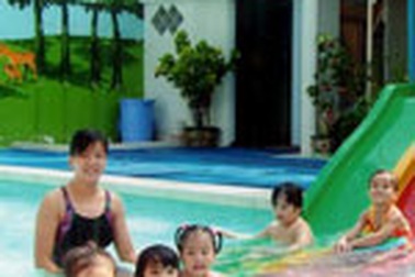 Cần dạy bơi cho trẻ để phòng tránh tai nạn sông nước