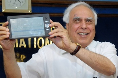 Ấn Độ sản xuất máy tính bảng 35 USD là điều không tưởng