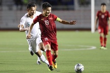 Chấn thương tại SEA Games, Quang Hải vẫn sáng cửa giành Quả bóng vàng Việt Nam