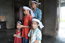 Chồng mất vì tai biến, vợ bệnh tim lo các con thơ đói ăn, thất học