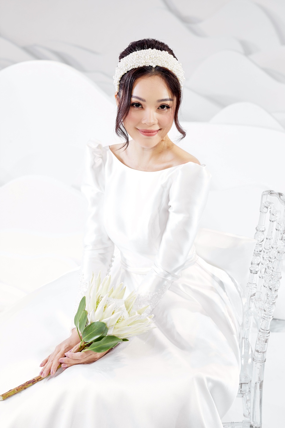 Diễn viên Ngọc Lan bất ngờ vác bụng bầu lên sàn catwalk - 7 Diễn viên Ngọc Lan bất ngờ vác bụng bầu lên sàn catwalk - 7