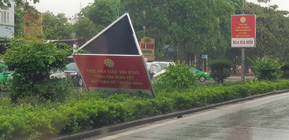 Tàu cá bị chìm do ảnh hưởng bão số 2 - 9 Tàu cá bị chìm do ảnh hưởng bão số 2 - 9