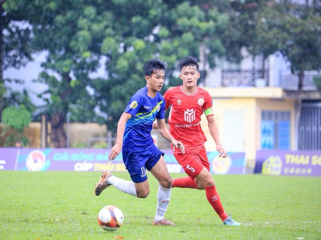 Đội bóng đầu tiên vào tứ kết giải bóng đá U17 quốc gia 2025 - 1 Đội bóng đầu tiên vào tứ kết giải bóng đá U17 quốc gia 2025 - 1