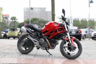 Nhập khẩu xe máy giảm mạnh