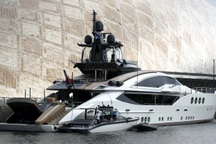 Siêu du thuyền của các tài phiệt Nga liên tiếp bị tịch thu