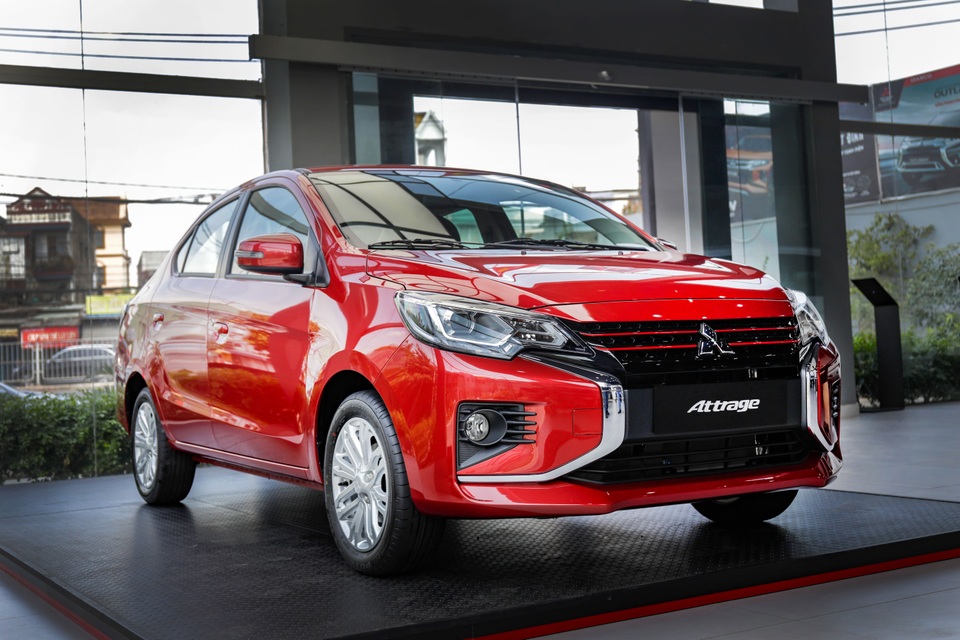 Mitsubishi Attrage thêm bản mới giá 485 triệu, bổ sung công nghệ an toàn - 1 Mitsubishi Attrage thêm bản mới giá 485 triệu, bổ sung công nghệ an toàn - 1