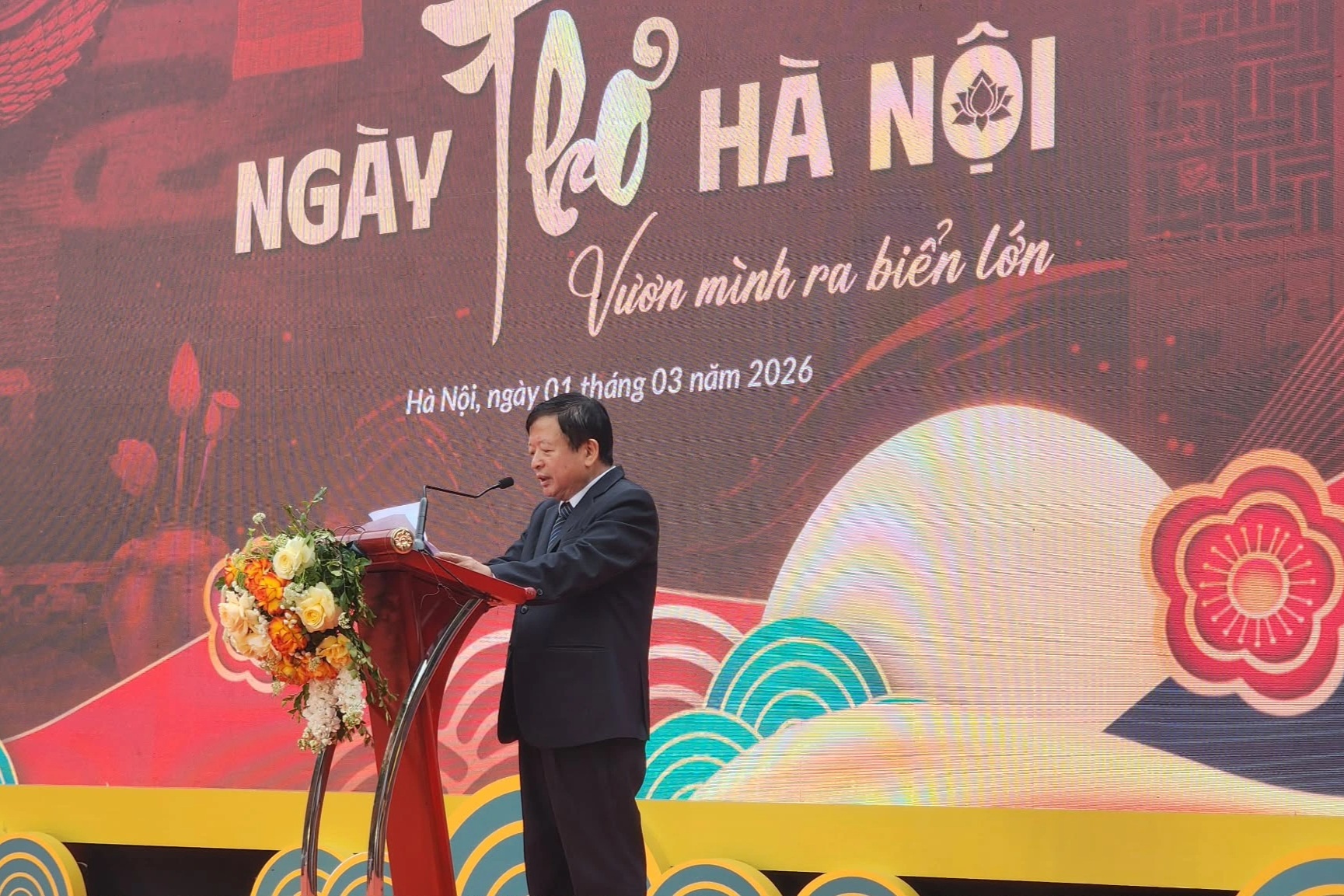 Nhạc sĩ Đỗ Hồng Quân: 'Nhớ Việt Nam, quê hương tôi' tại triển lãm 'Ngày Thơ Hà Nội'