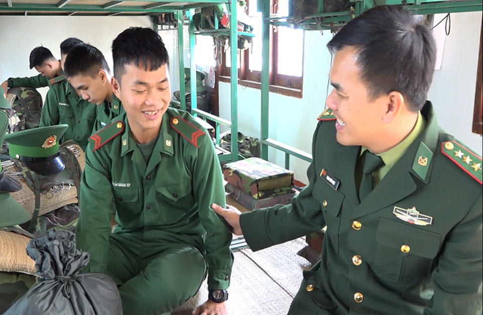 Lính biên phòng tiên phong lên biên giới chống dịch: Xong nhiệm vụ mới về! - 2 Lính biên phòng tiên phong lên biên giới chống dịch: Xong nhiệm vụ mới về! - 2