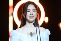 Đẳng cấp "chị đẹp" Song Hye Kyo: Xuất hiện chớp nhoáng vẫn gây sốt