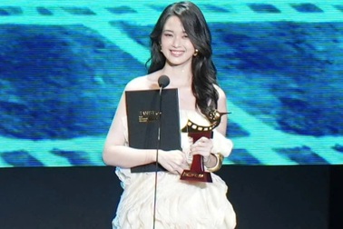 Nữ chính "Ngày xưa có một chuyện tình" giành giải tại LHP Quốc tế Hà Nội