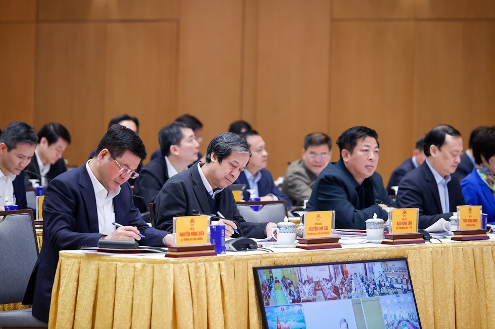 Bộ trưởng Nội vụ: Sắp xếp tỉnh, tổ chức lại cấp xã thận trọng, kỹ lưỡng - 2 Bộ trưởng Nội vụ: Sắp xếp tỉnh, tổ chức lại cấp xã thận trọng, kỹ lưỡng - 2