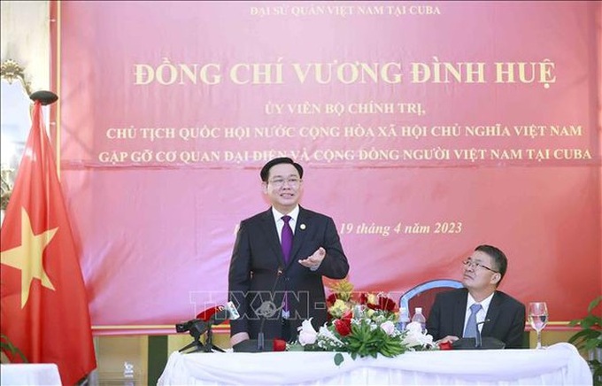 Chủ tịch Quốc hội phát biểu tại cuộc gặp cộng đồng người Việt Nam tại Cuba - Ảnh: TTXVN


