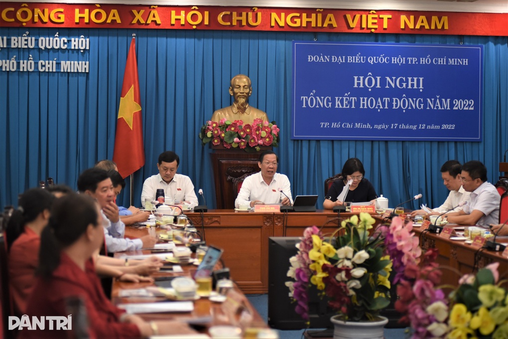 Chủ tịch TPHCM: Tôi không chỉ đạo ai vì thành tích mà nói không đúng vấn đề - 1 Chủ tịch TPHCM: Tôi không chỉ đạo ai vì thành tích mà nói không đúng vấn đề - 1