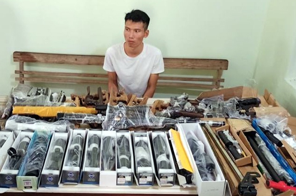 Triệt phá đường dây mua bán súng săn trên mạng xã hội - 1 Triệt phá đường dây mua bán súng săn trên mạng xã hội - 1