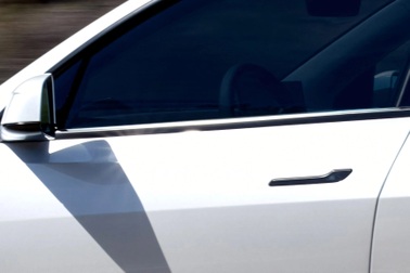 Cơ quan quản lý EU: Tay nắm cửa điện tử ô tô là vấn đề an toàn khẩn cấp