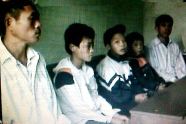 Học sinh lớp 6 trộm bu-lông đường sắt lấy tiền chơi game