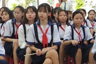 Khẩn: Nếu thời tiết diễn biến phức tạp, trường học TPHCM chủ động cho học sinh nghỉ học