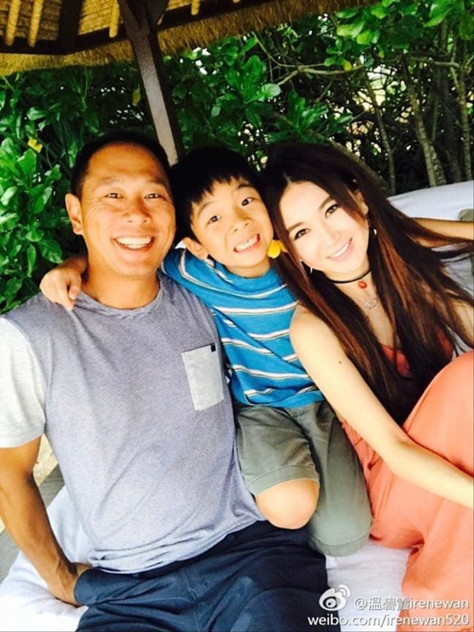 Phan Kim Liên Ôn Bích Hà khoe dáng nuột nà với áo tắm ở tuổi 55 - 9