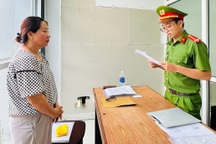 Bắt người phụ nữ cho đối tượng lừa đảo vay hàng chục tỷ đồng lãi cắt cổ