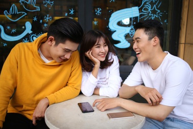 Galaxy J: "Thắng lớn" nhờ tính năng và thiết kế cao cấp