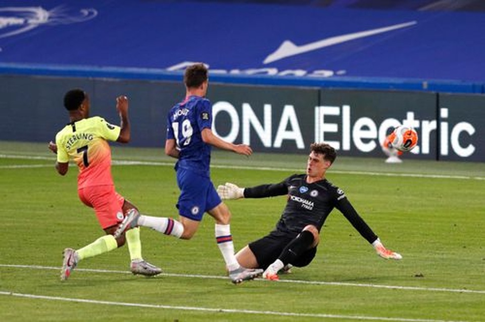 Gục ngã trước Chelsea, Man City dâng ngôi vô địch cho Liverpool - 6 Gục ngã trước Chelsea, Man City dâng ngôi vô địch cho Liverpool - 6