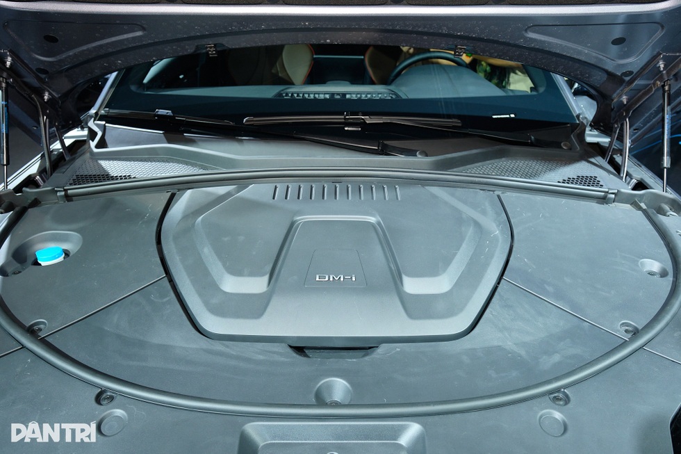 Chênh 20 triệu đồng, hai mẫu PHEV Trung Quốc so kè thế nào về trang bị? - 11 Chênh 20 triệu đồng, hai mẫu PHEV Trung Quốc so kè thế nào về trang bị? - 11