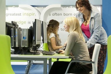 12 đại học hàng đầu Anh quốc tung ra khóa học trực tuyến 