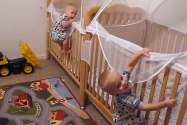 "Lên giường nào!"