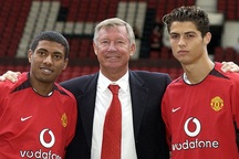 C.Ronaldo bật mí lí do từ chối Juventus, Real Madrid năm 2003