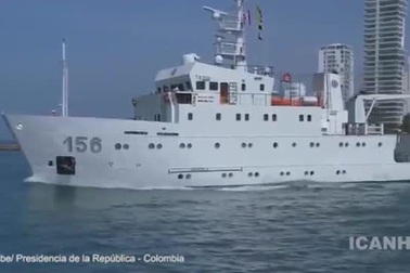 Đội tìm kiếm chụp ảnh khu vực có xác tàu đắm San Jose