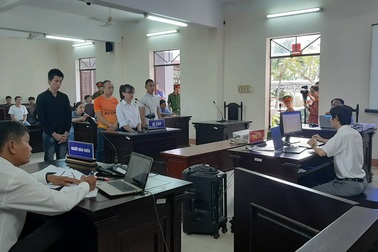 Nhân viên công ty Alibaba lãnh án