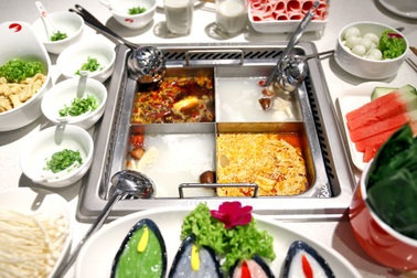 Những dịch vụ “siêu lạ” trong quán lẩu ở Trung Quốc