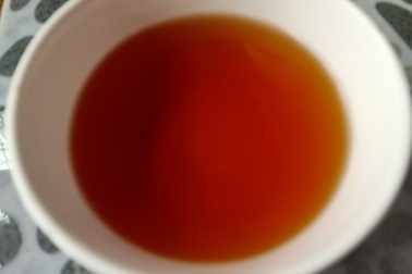 Hai dì cháu bị ngộ độc methanol: Uống rượu pha nước lọc và nước màu