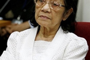 Người đàn bà quyền lực nhất chế độ diệt chủng Khmer Đỏ hầu tòa