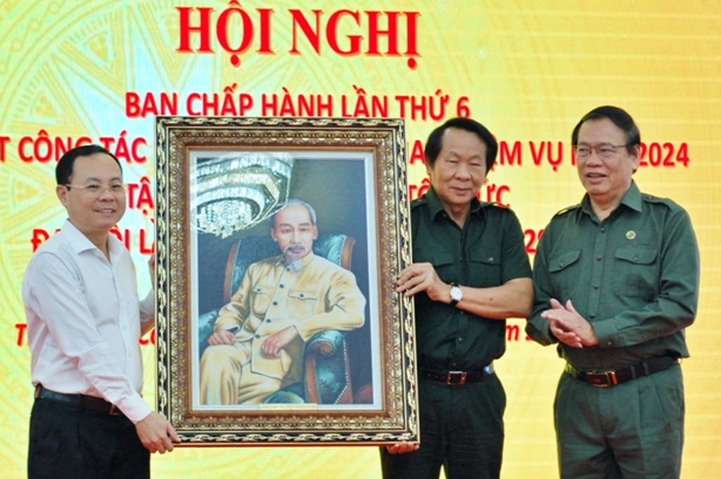 Bí thư Cần Thơ nhấn mạnh vai trò Hội Cựu Thanh niên xung phong - 1 Bí thư Cần Thơ nhấn mạnh vai trò Hội Cựu Thanh niên xung phong - 1