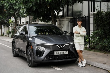 Chủ xe ưng ý VinFast VF 7 bởi chi phí tiết kiệm