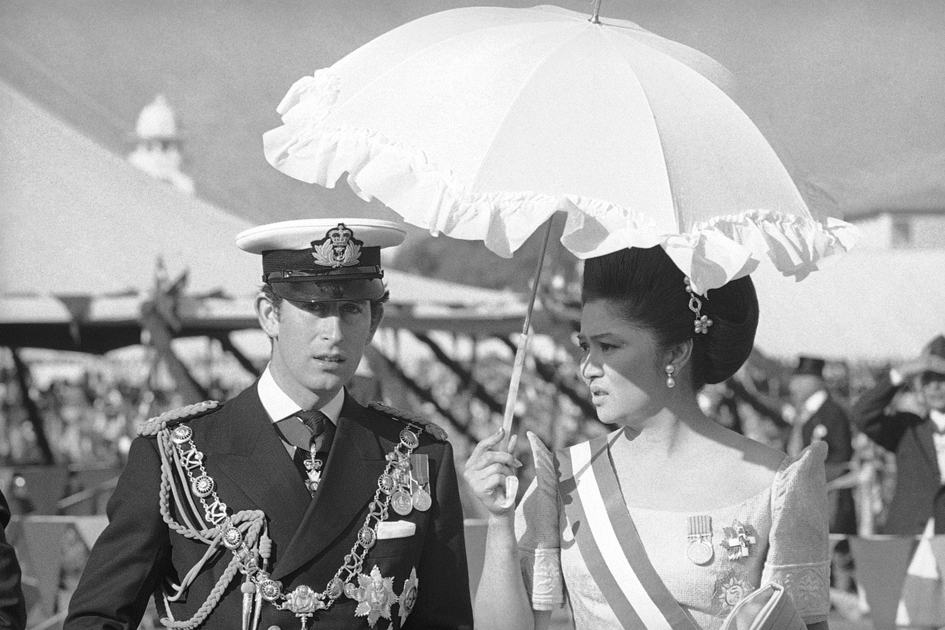 Đường đến ngai vàng của Vua Charles III - 10 Đường đến ngai vàng của Vua Charles III - 10
