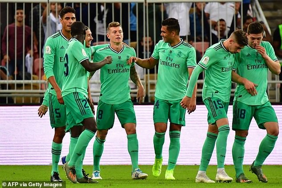 Đánh bại Valencia, Real Madrid tiến vào chung kết Siêu Cup Tây Ban Nha - 2 Đánh bại Valencia, Real Madrid tiến vào chung kết Siêu Cup Tây Ban Nha - 2