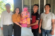 Thanh niên Khmer hăng hái tình nguyện nhập ngũ