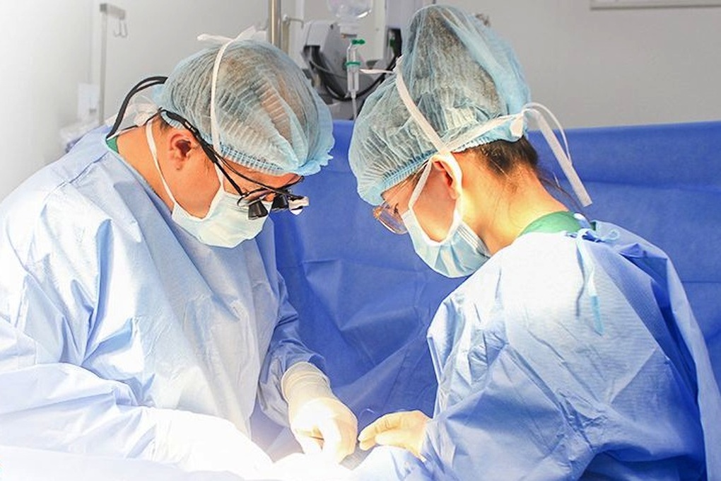 Cắt móng chân sai cách, bé trai ở TPHCM gặp họa - 2 Cắt móng chân sai cách, bé trai ở TPHCM gặp họa - 2